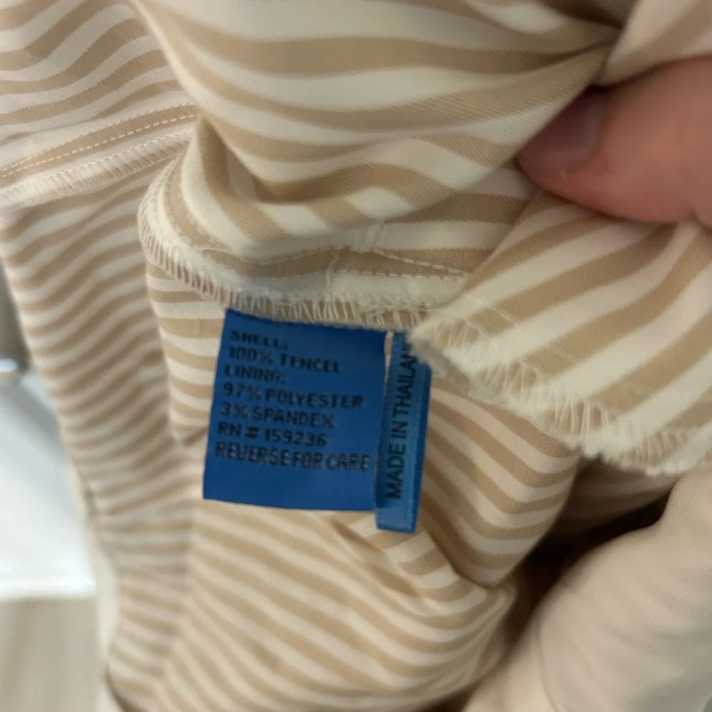 J. McLaughlin Women's Muriel Jumpsuit In Stripes - Picture 8 of 8